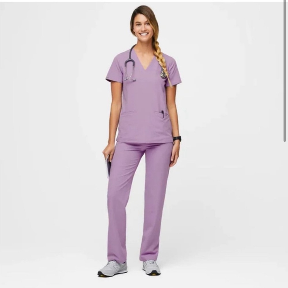 Figs Lavender Dew Casma TOP ONLY
